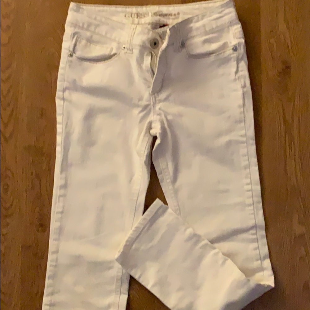 Girl’s size 12 Guess white jeans.